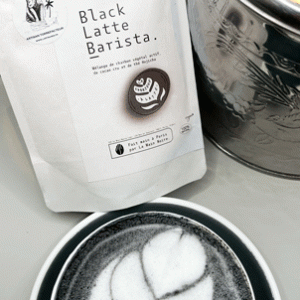 Black Latte Barista – Charbon végétal & thé Hojicha